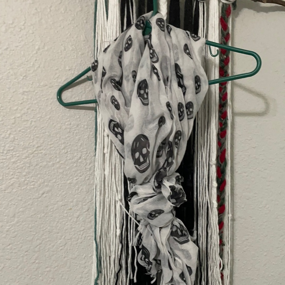Skull Scarf